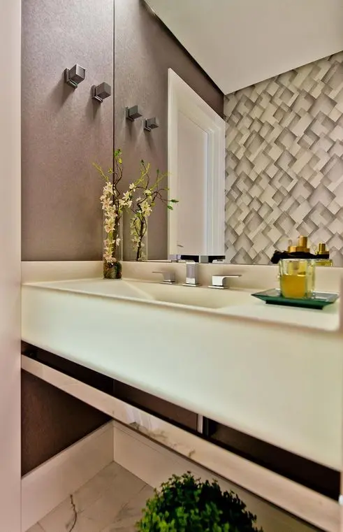 papel de parede geométrico - lavabo com papel de parede geométrico 