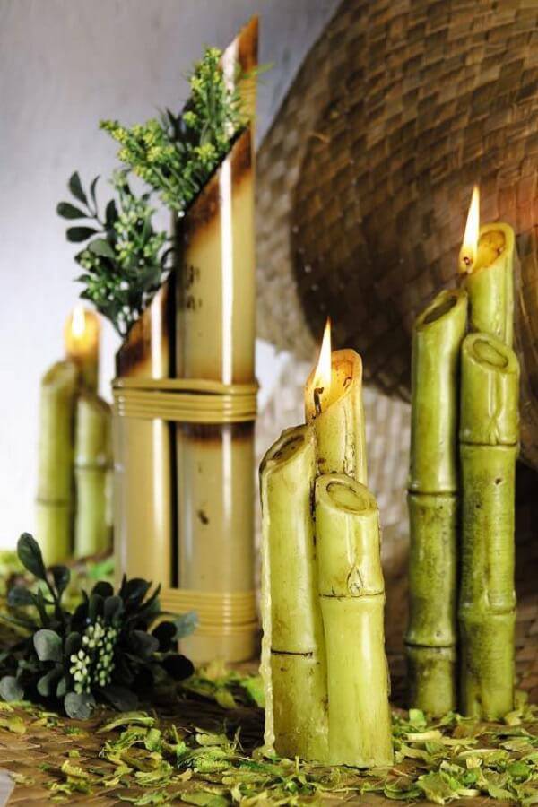 O artesanato com bambu serve para suporte de velas