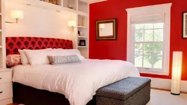 Decoração para quarto vermelho e branco