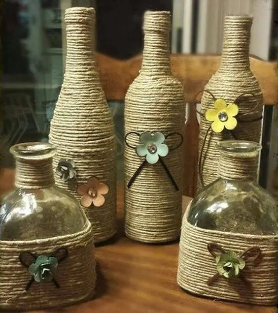 garrafas decoradas com barbante - garrafas com decoração simples 