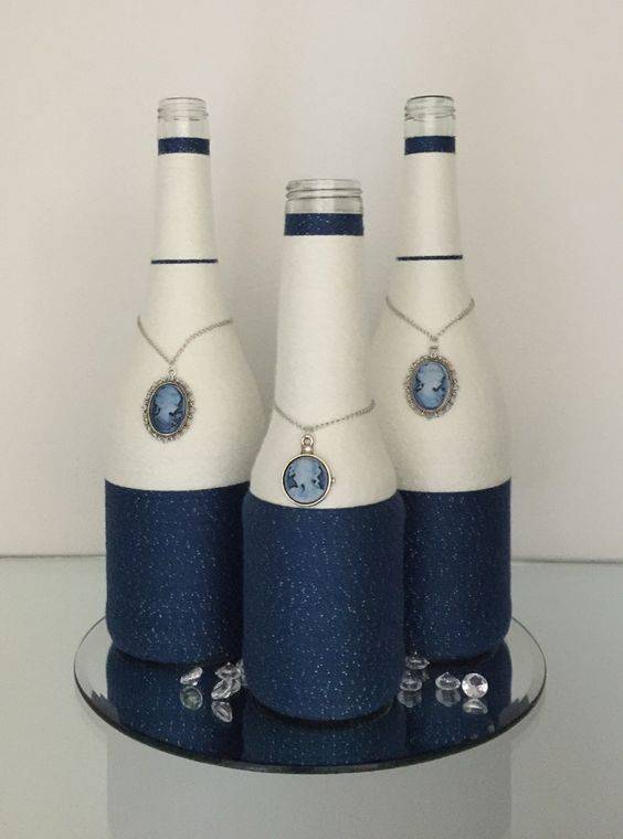 garrafas decoradas com barbante - garrafas com pingente 