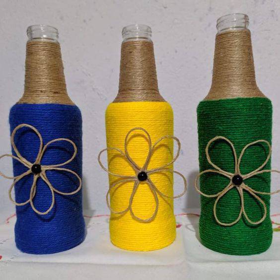 garrafas decoradas com barbante - garrafas decoradas coloridas 