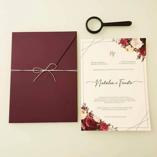 Escolha uma paleta de cores para o convite de casamento simples