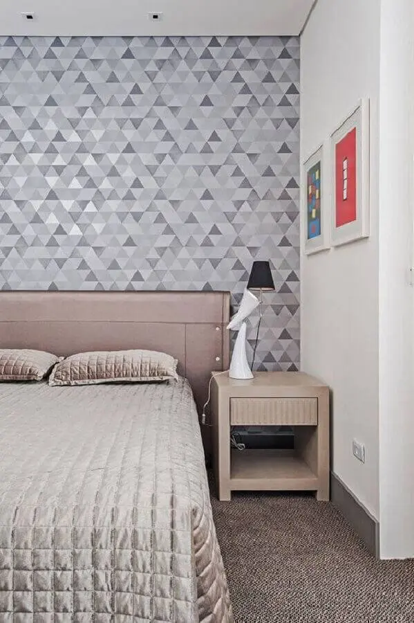 quarto decorado com papel de parede cinza geométrico Foto Pinterest