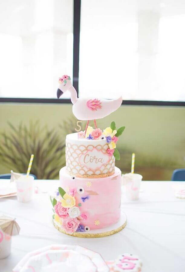bolo delicado decorado com flores para festa flamingo infantil Foto Ideas Decor