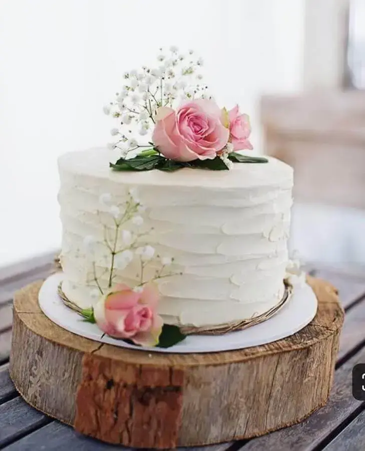 bolo simples para aniversário de casamento Foto Easy Weddings