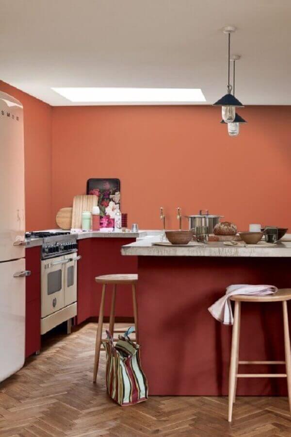 cozinha simples planejada na cor terracota Foto Pinterest