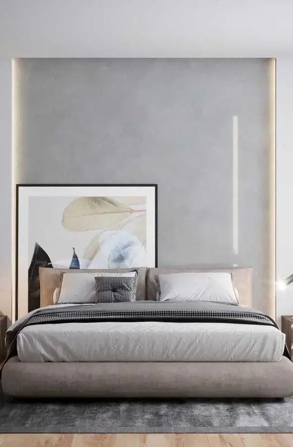 decoração moderna para quarto de casal com quadro grande apoiado no chão Foto Assetproject
