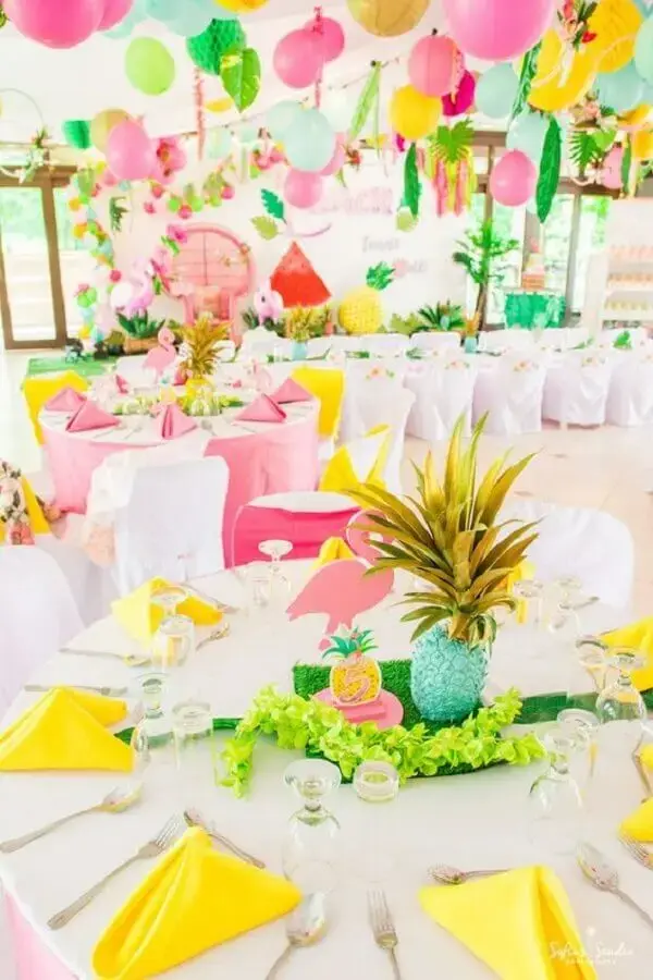 tropical flamingo party decoration Foto Kara's Party Ideas