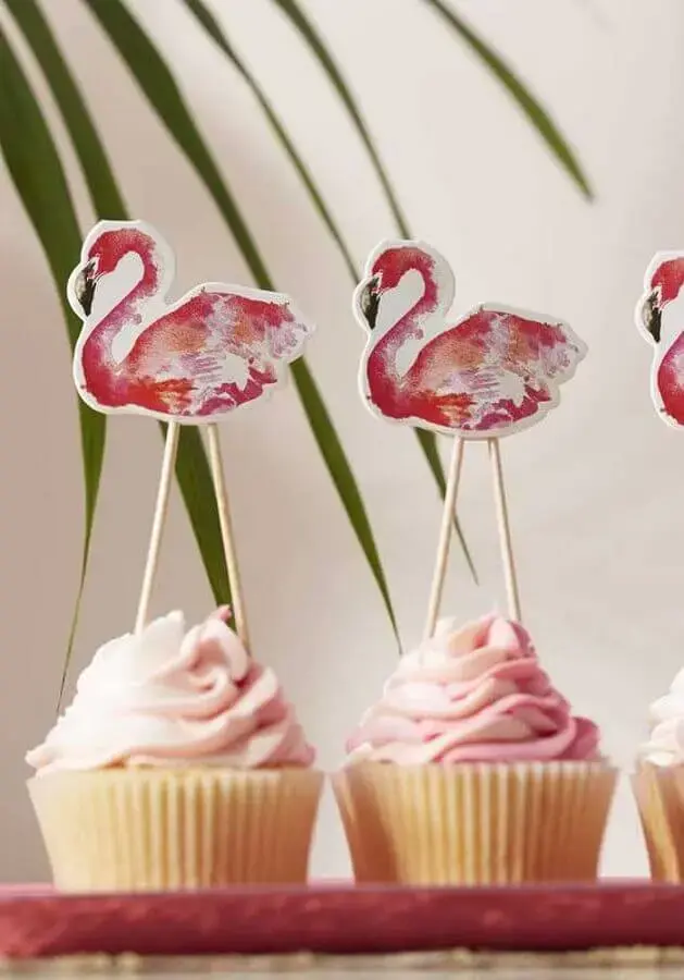 flamingo birthday party with custom Photo PartyBox cupcakes