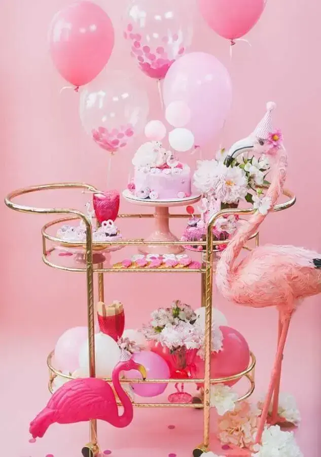 Flamingo party with pink decoration Foto Pinterest