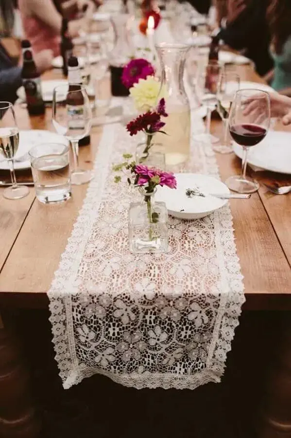 rustic table for simple wedding anniversary Foto Pinterest