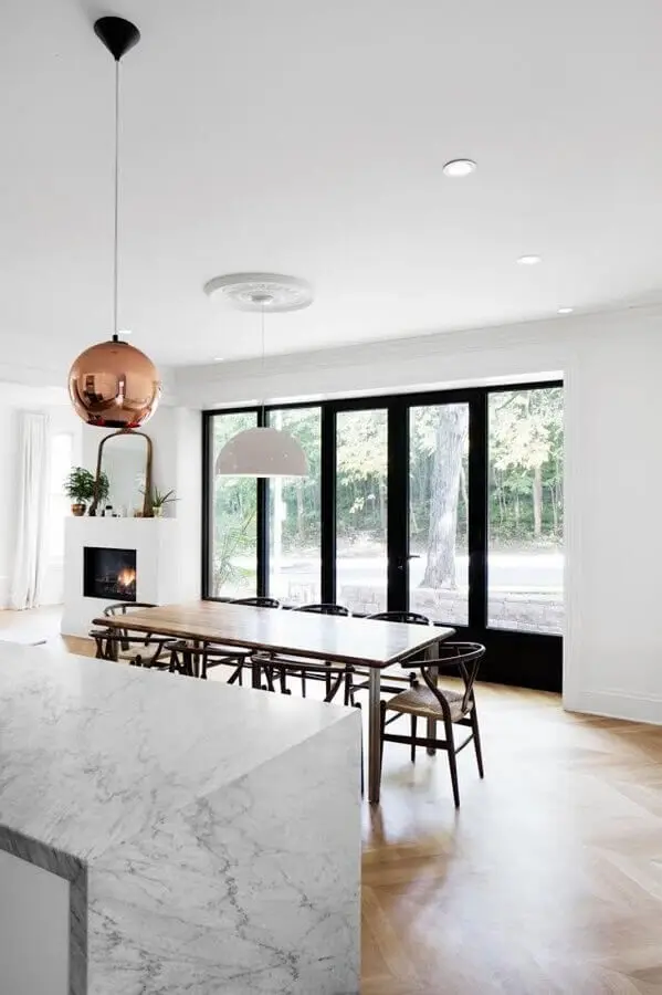 pendente cobre redondo para decoração de cozinha com sala de jantar integrada Foto Pinterest