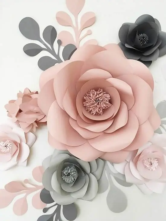rosas de papel - centro de mesa com rosas de crochê 
