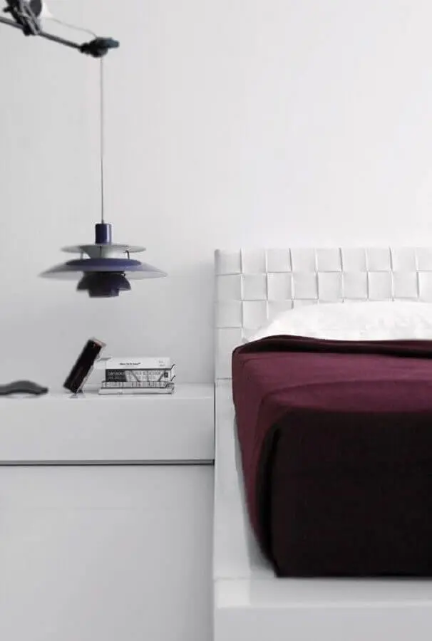 decoração moderna para quarto branco de casal Foto Home and Delicious