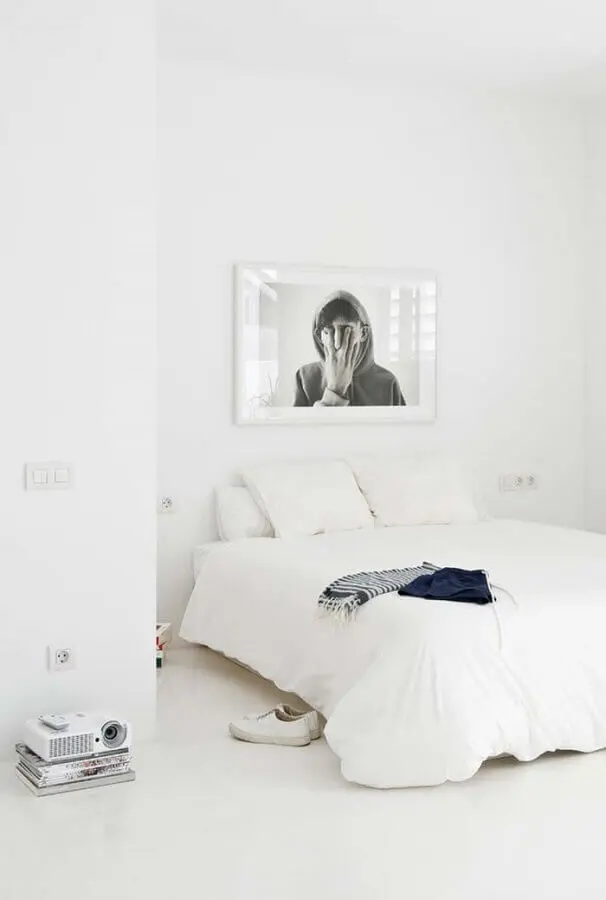 decoração simples para quarto branco Foto Assetproject