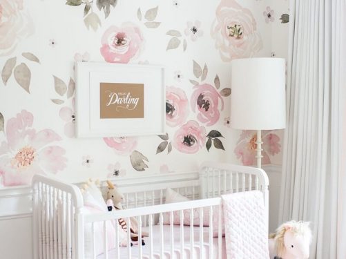 papel de parede floral para quarto de bebê feminino