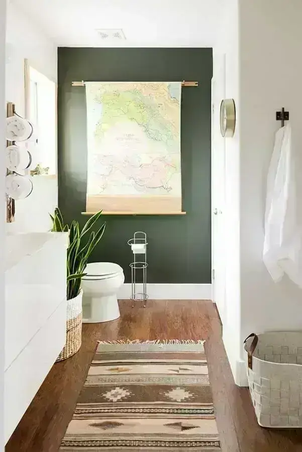 parede verde musto para decoração de banheiro todo branco Foto Archidea