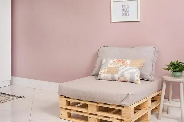 A cor natural da madeira combina com diferentes estilos de decoração