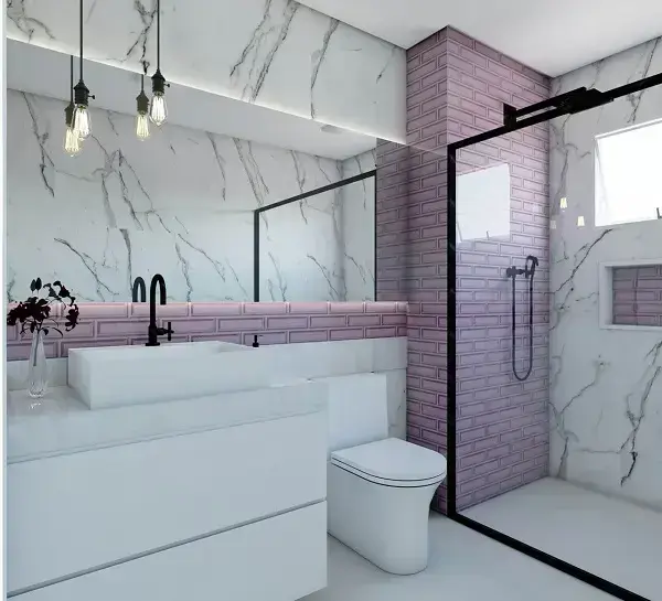 Banheiro rosa e branco com detalhes em preto 