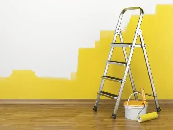 Como pintar parede primeira mão de tinta 