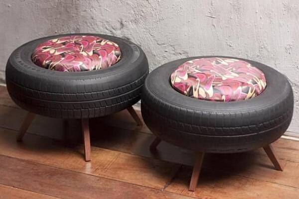Puffs de pneu com assento estampado 