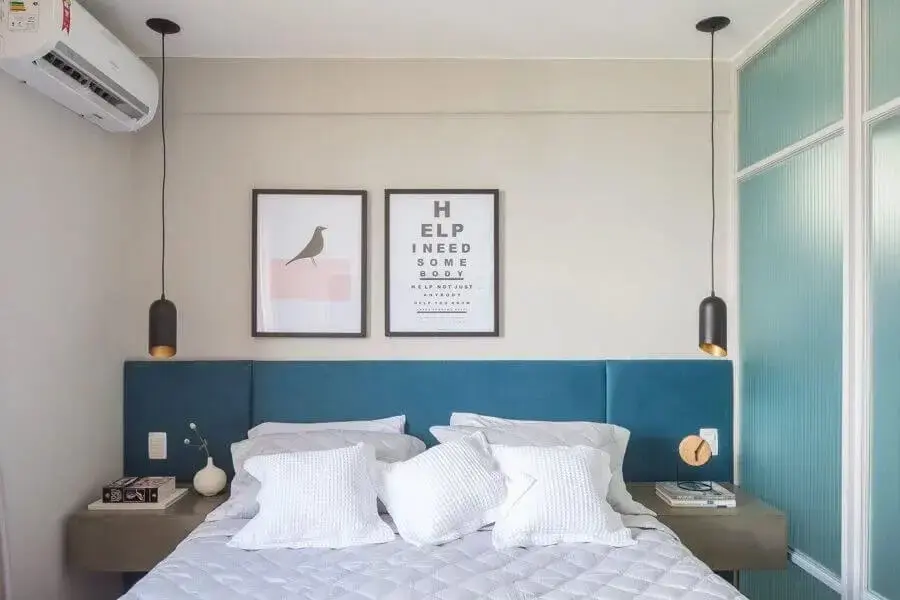 Quadros para decoração de quarto moderno com cabeceira azul