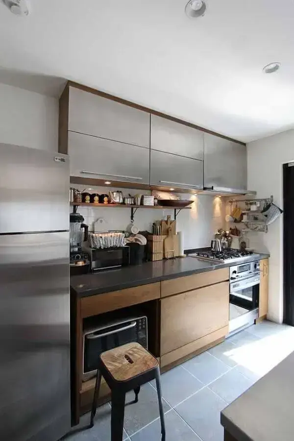 armário de cozinha feito em madeira e inox Foto Pinterest