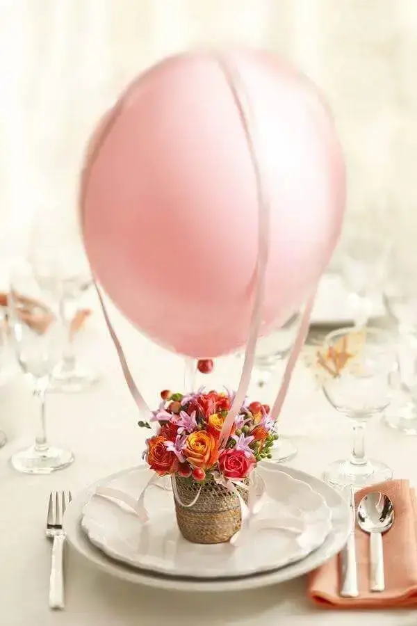 arranjo delicado para decoração de batizado com balões Foto Organizando Eventos