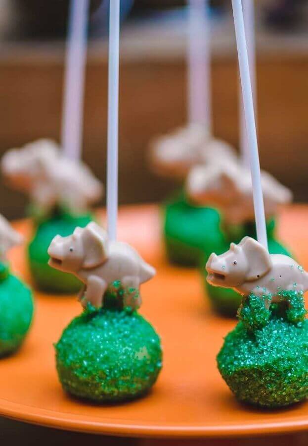 cake pop personalizados para festa dinossauros Foto Pinterest