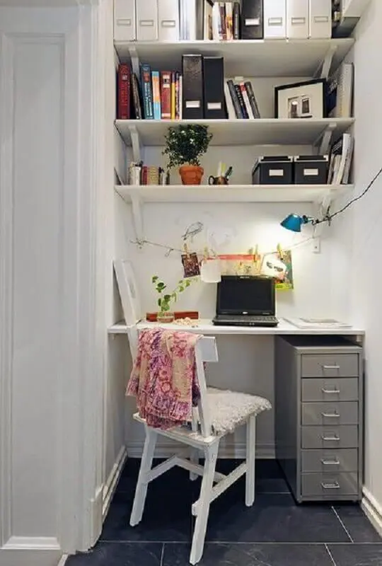 decoração simples para home office pequeno Foto Assetproject
