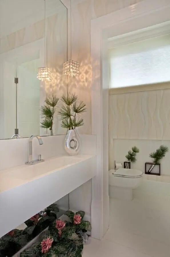 delicada decoração com lustre para espelho de banheiro Foto Decor Salteado