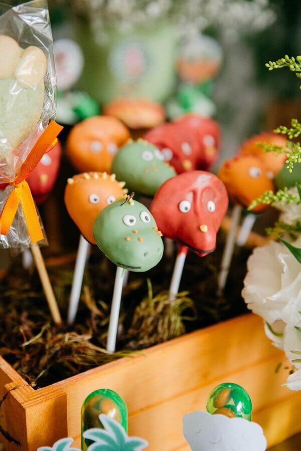 doces personalizados para festa infantil dinossauro Foto Golosinas de La Costa