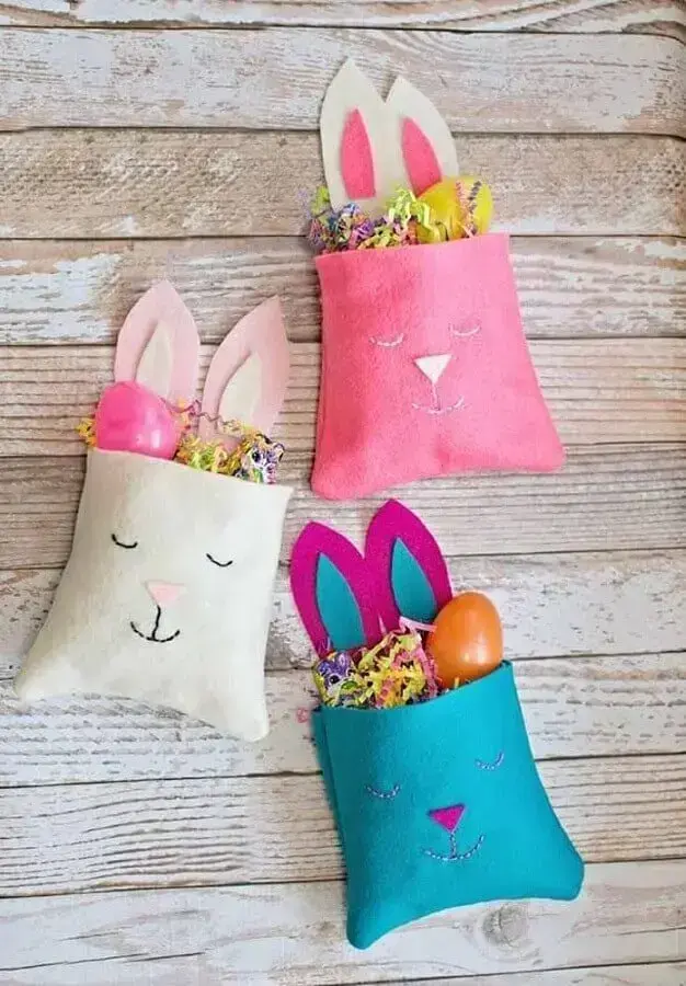 Easter decorations in felt for children Photo Pinterest