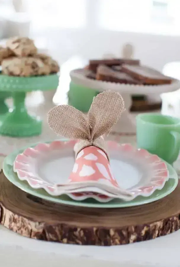 enfeites de páscoa para decoração de mesa simples Foto Jenny Cookies