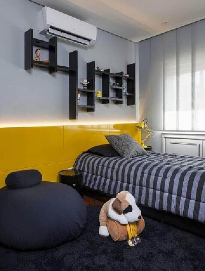 decoração moderna para quarto amarelo e cinza com cabeceira planejada Foto Pinterest