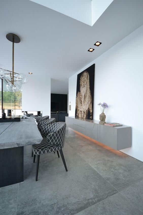 Sala de jantar moderna com móveis cinza