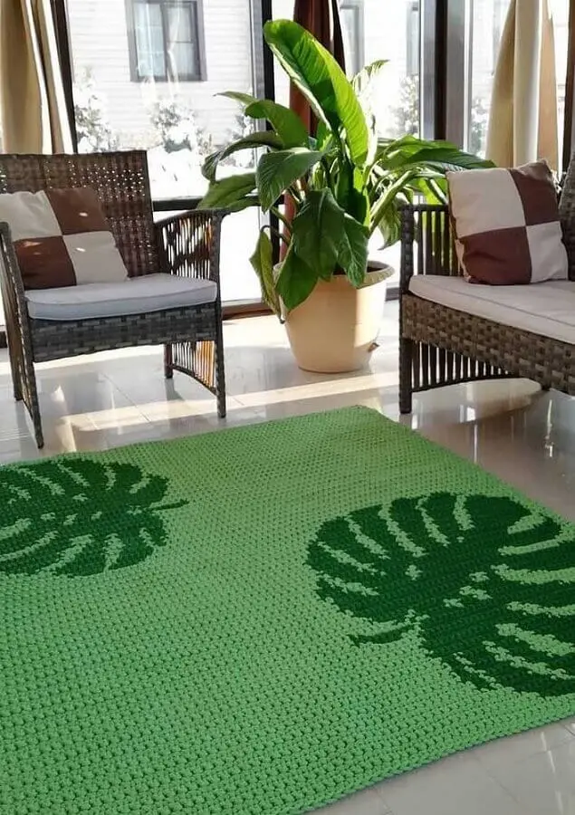 tapete de crochê para sala verde com desenhos de folhas grandes Foto Muito Chique