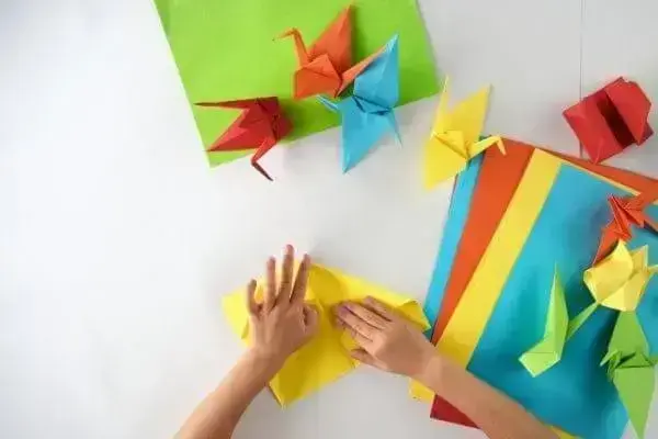 Origami fácil pássaro várias cores