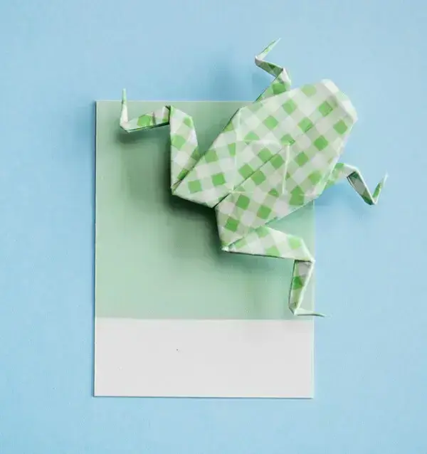 Origami fácil sapo verde 