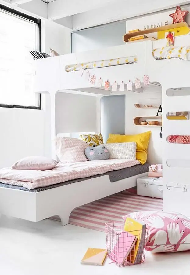 decoração clean para quarto de menina planejado com cama beliche Foto We Heart It