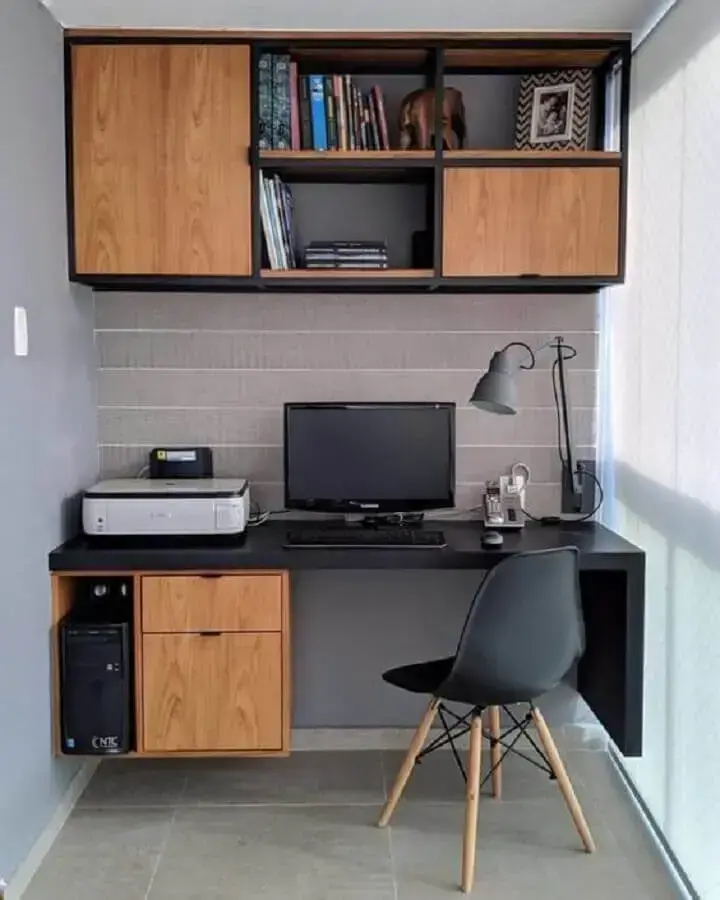 decoração com cadeira eames preta para home office planejado Foto Pinterest