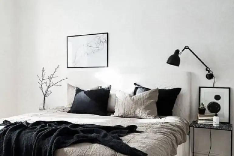 decoração minimalista para quarto preto e branco Foto Coco Lapine Design
