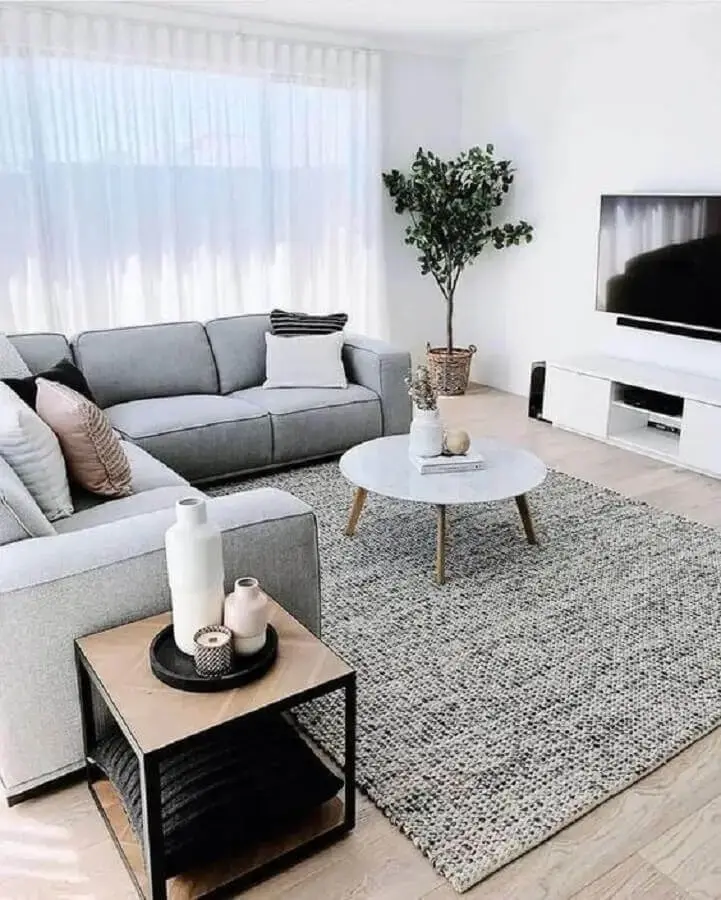 decoração minimalista para sala com sofá cinza de canto Foto Pinterest