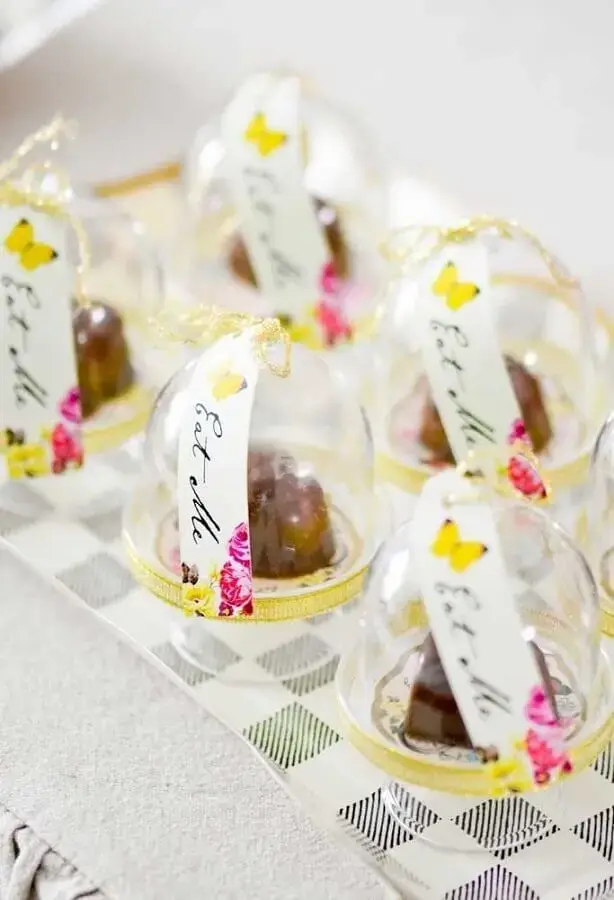 doces decorados para festa de 15 anos alice no país das maravilhas Foto Pinterest