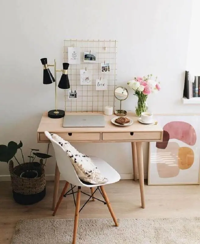 escrivaninha de madeira para escritório em casa simples Foto Pinterest