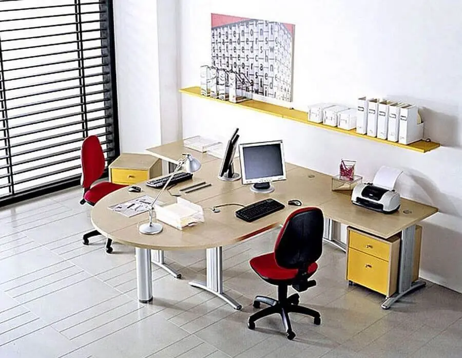 mesa de escritório em L com gaveteiro de rodinha Foto Pinterest
