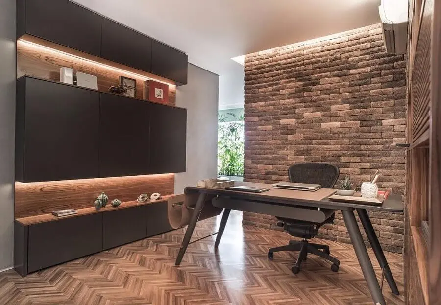mesa de escritório preta para decoração moderna Foto Fernanda Dabbur Arquitetura