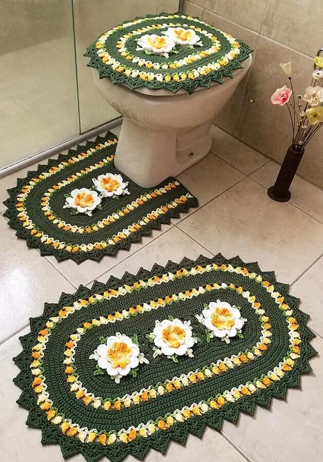 modelo de jogo de banheiro de crochê verde e amarelo Foto Revista Artesanato