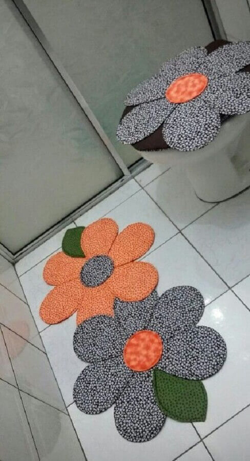 modelo de jogo de banheiro em patchwork com flores Foto Pinterest